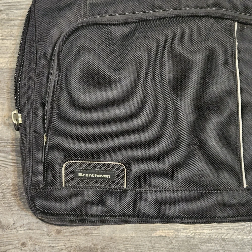 Brenthaven Prostye II-XF Laptop Shoulder Bag/X-Ray Friendly
